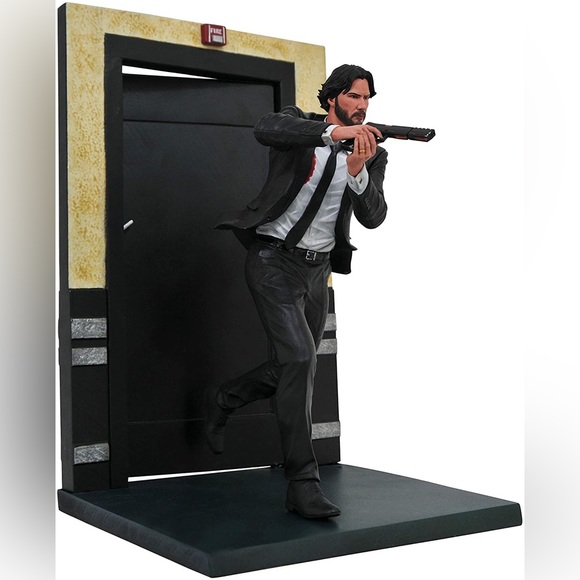 JOHN WICK VINYL STATUE NIB - Picture 2 of 4